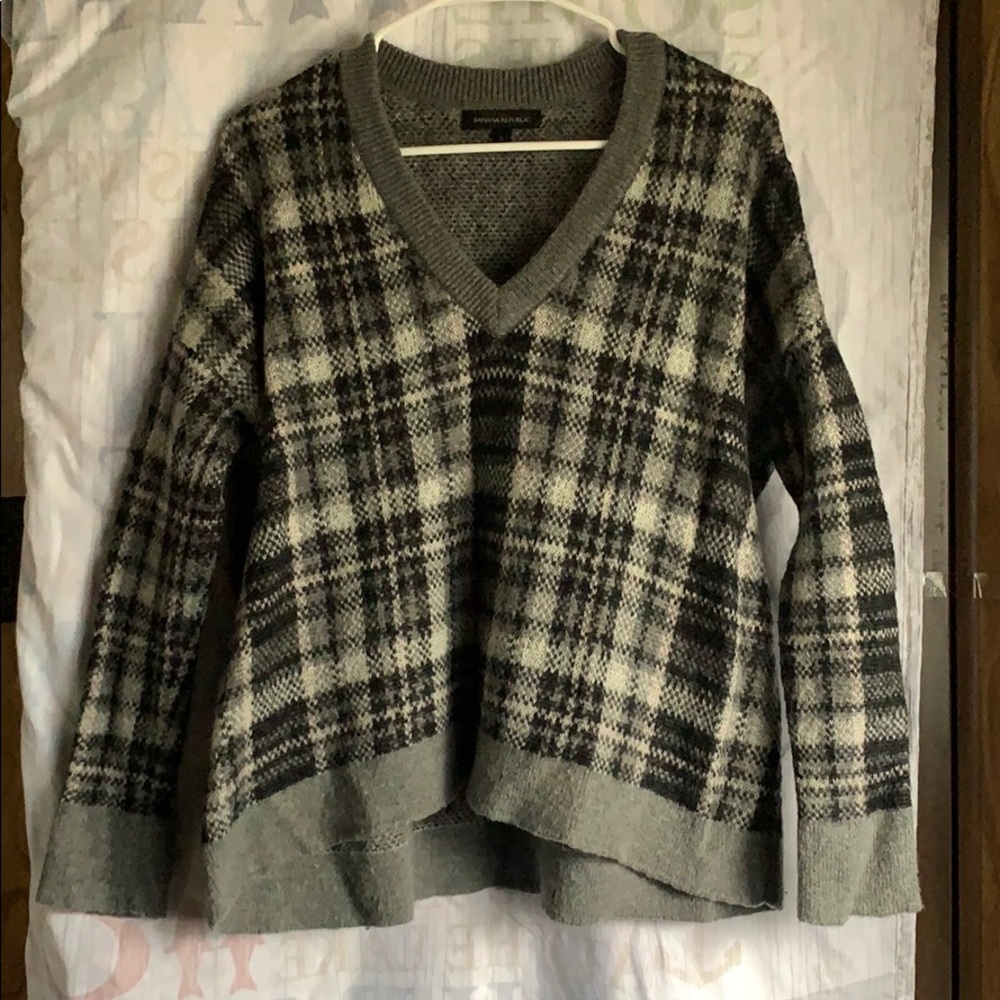 Banana republic wool plaid sweater v neck S